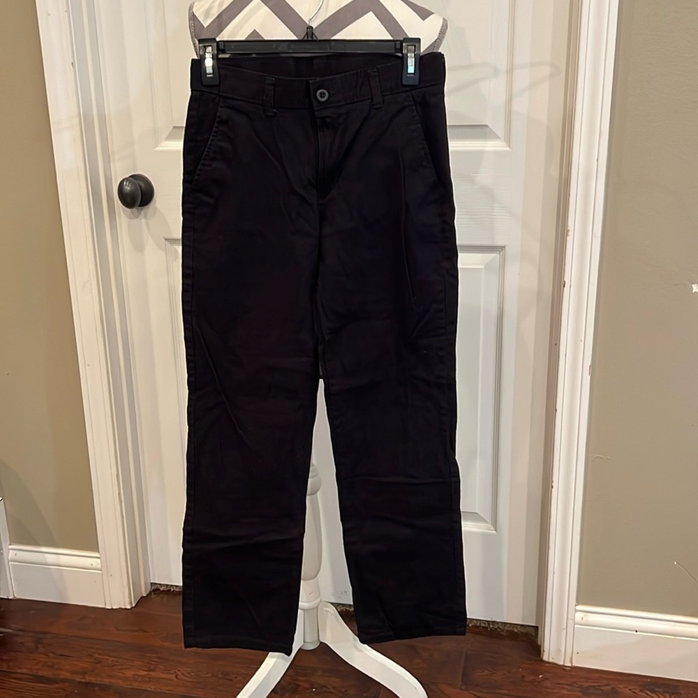 IZOD boy flat front adjustable waist, size 18